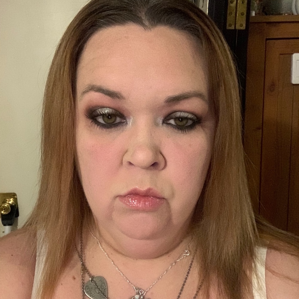 Meet your Posher, Kimberly